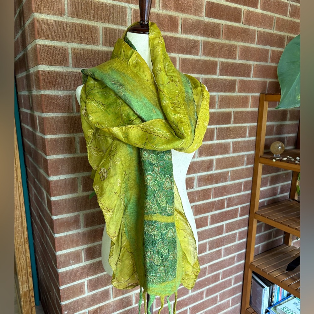 Nepali merino wool / silk handmade scarf with elephants
